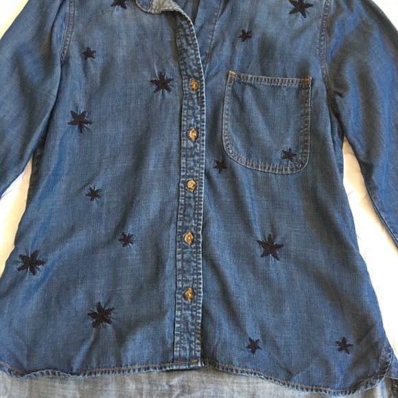 Cloth & Stone Denim Stars Button Down Shirt - Picture 3 of 9